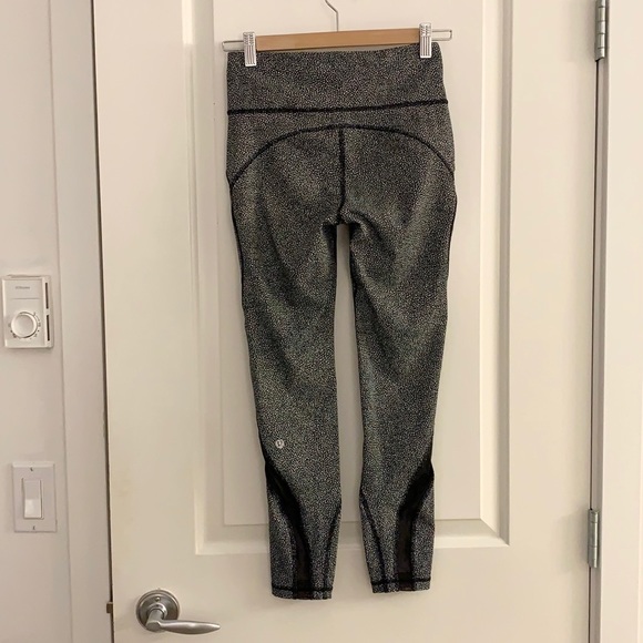 Lululemon Invigorate Black White Pattern Crop Leggings - Picture 9 of 16